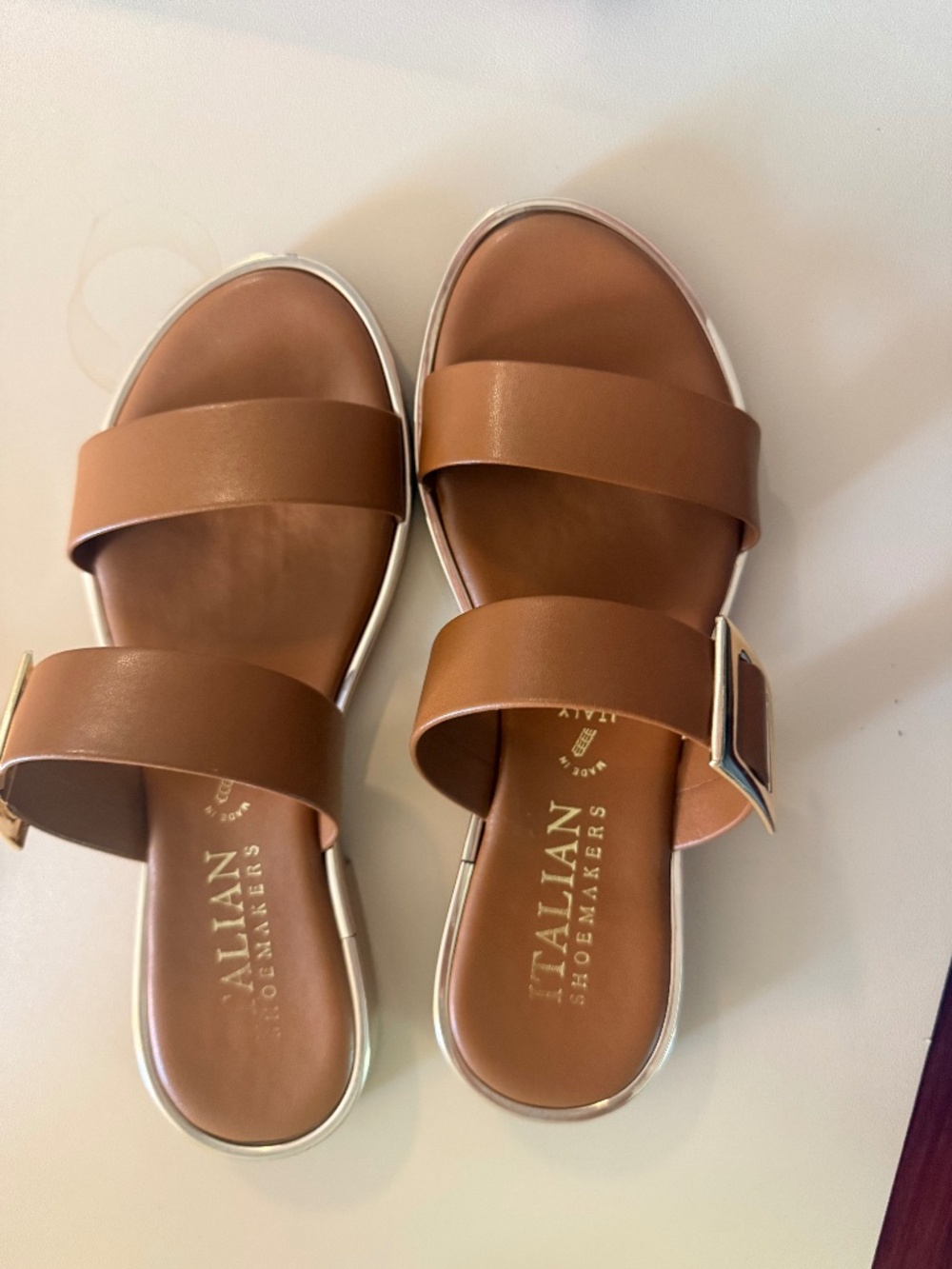 Women’s Italian made leather sandal size 9.5